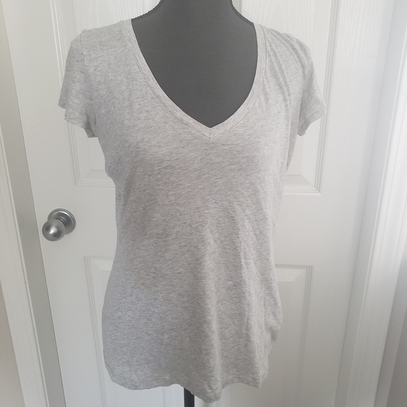 3 basic T's. And 3for $30 - Picture 2 of 4